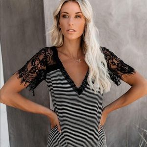 Vici S black and white lace top